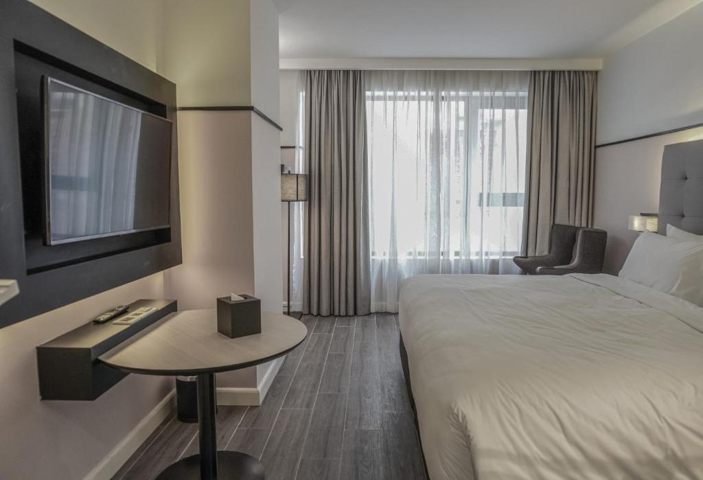 Phòng Deluxe Giường Đôi