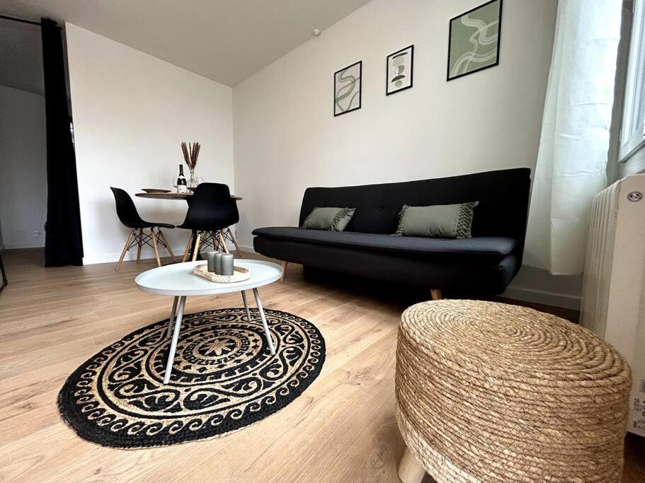 Posedenie v ubytovaní Logement Neuf - Proximité Centre