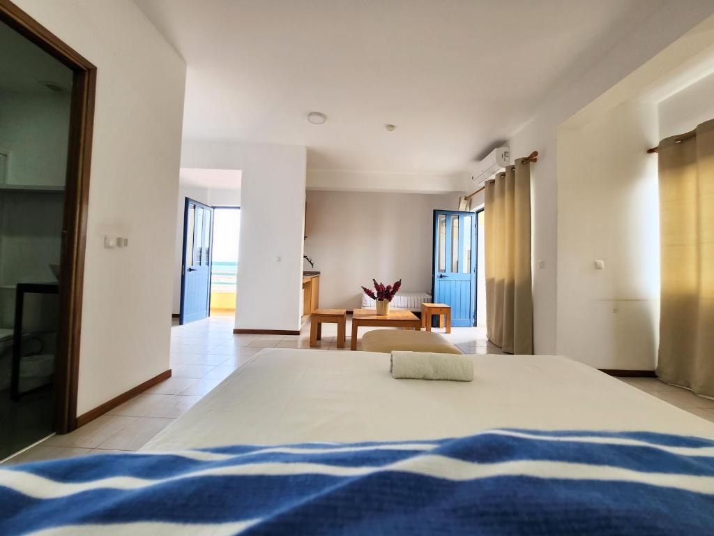 Postel nebo postele na pokoji v ubytování Txada Hostel