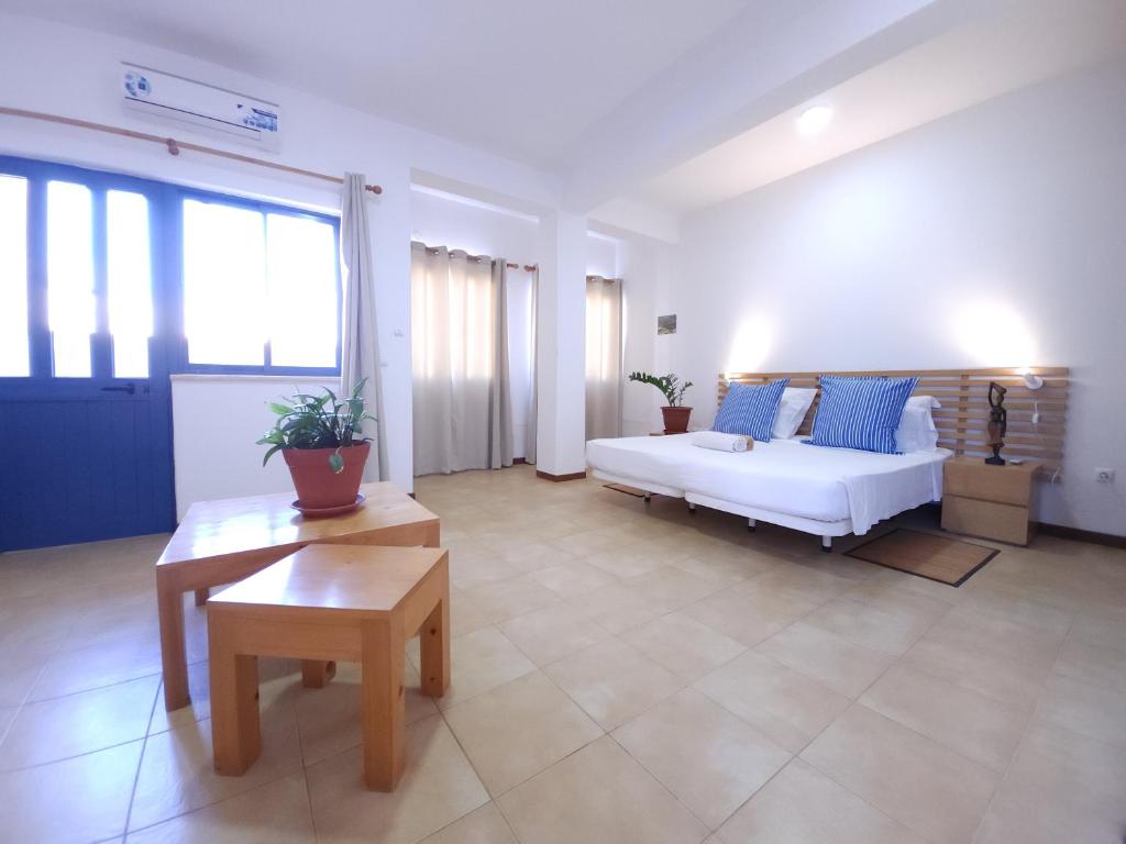 Postel nebo postele na pokoji v ubytování Txada Hostel