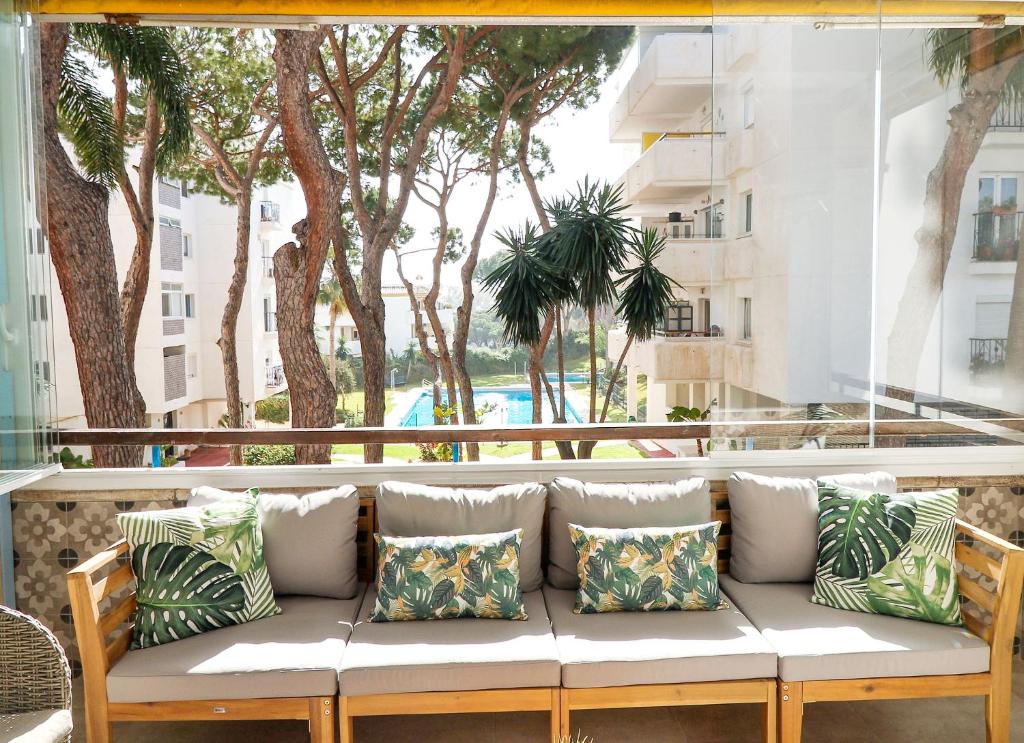 FAMILY APARTMENT WALKING DISTANCE to THE SEA and ALL AMENITIES - Three-Bedroom Apartment