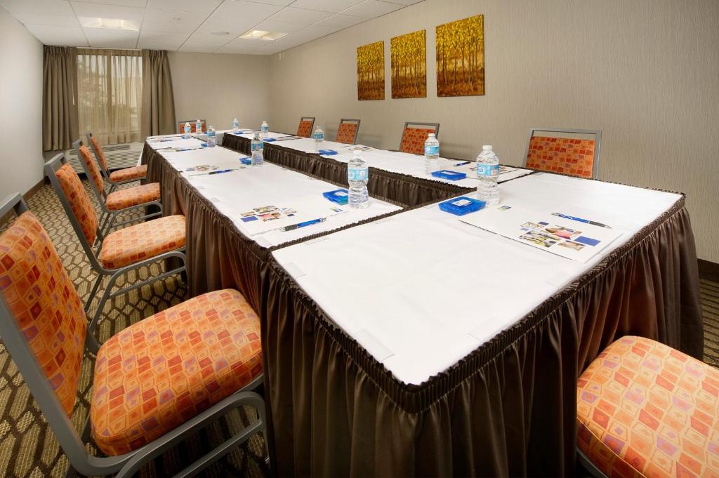 Holiday Inn Express - Waldorf by IHG photo