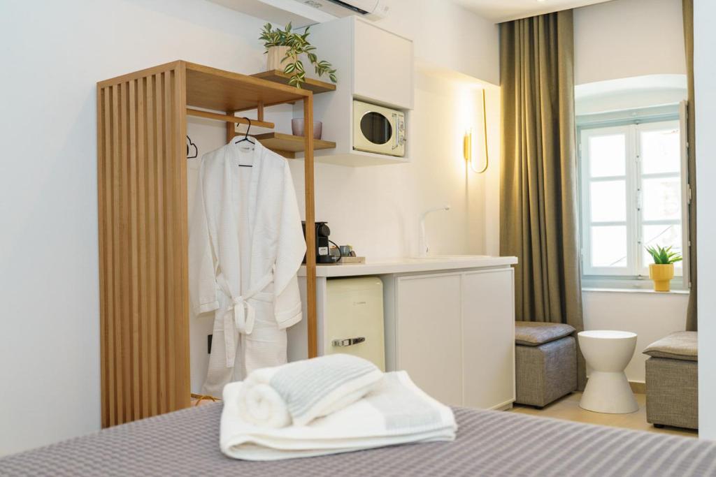 La Vie Hydra Luxury Suites - 8