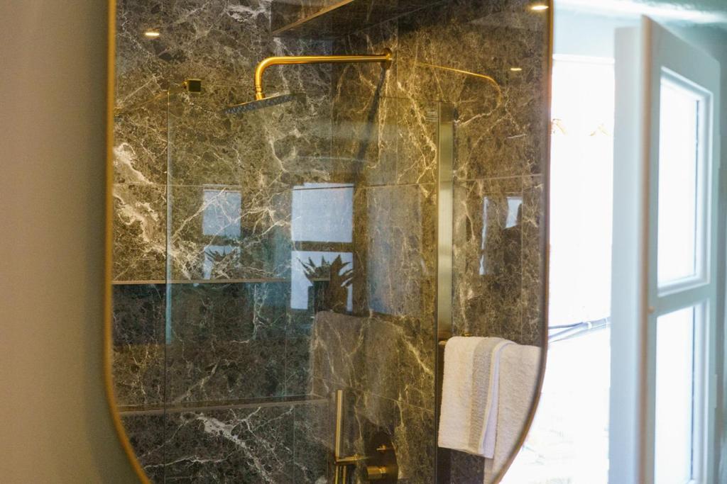 La Vie Hydra Luxury Suites - 12