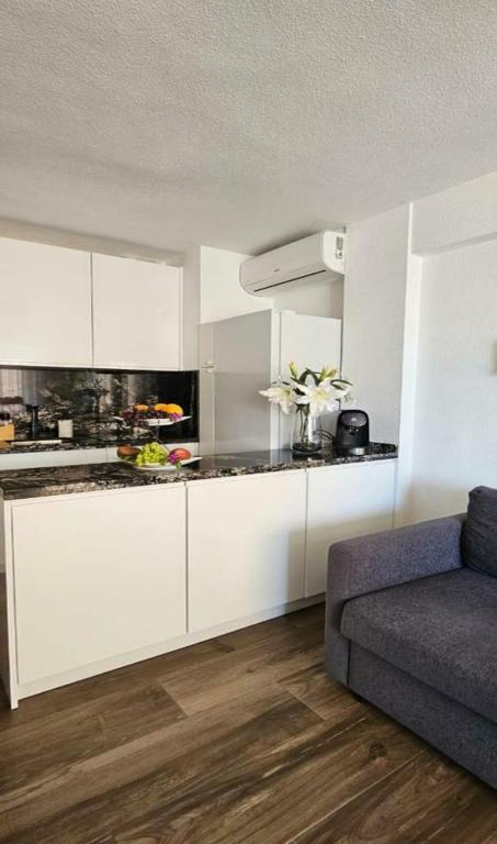 Kuchyňa alebo kuchynka v ubytovaní Moderno Apartamento con Vistas al Mar Calpe