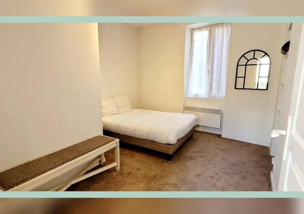 Posteľ alebo postele v izbe v ubytovaní Spacieux T3 au pied des Thermes