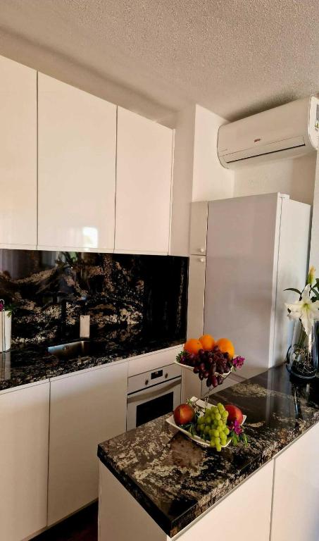 Kuchyňa alebo kuchynka v ubytovaní Moderno Apartamento con Vistas al Mar Calpe