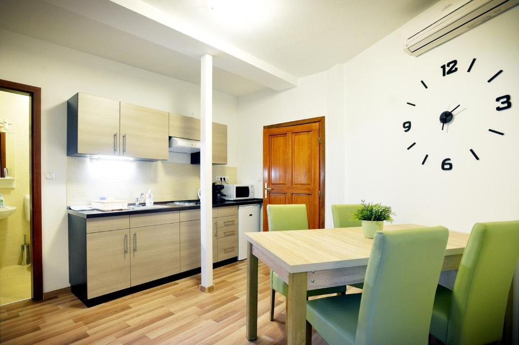 Kuchyňa alebo kuchynka v ubytovaní Corner Apartman Eger