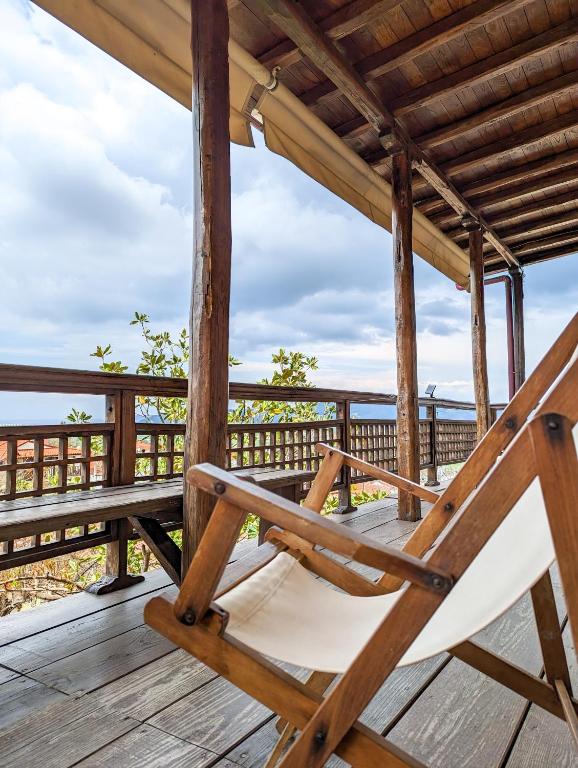 Balkón nebo terasa v ubytování Relaxing Sea View Home