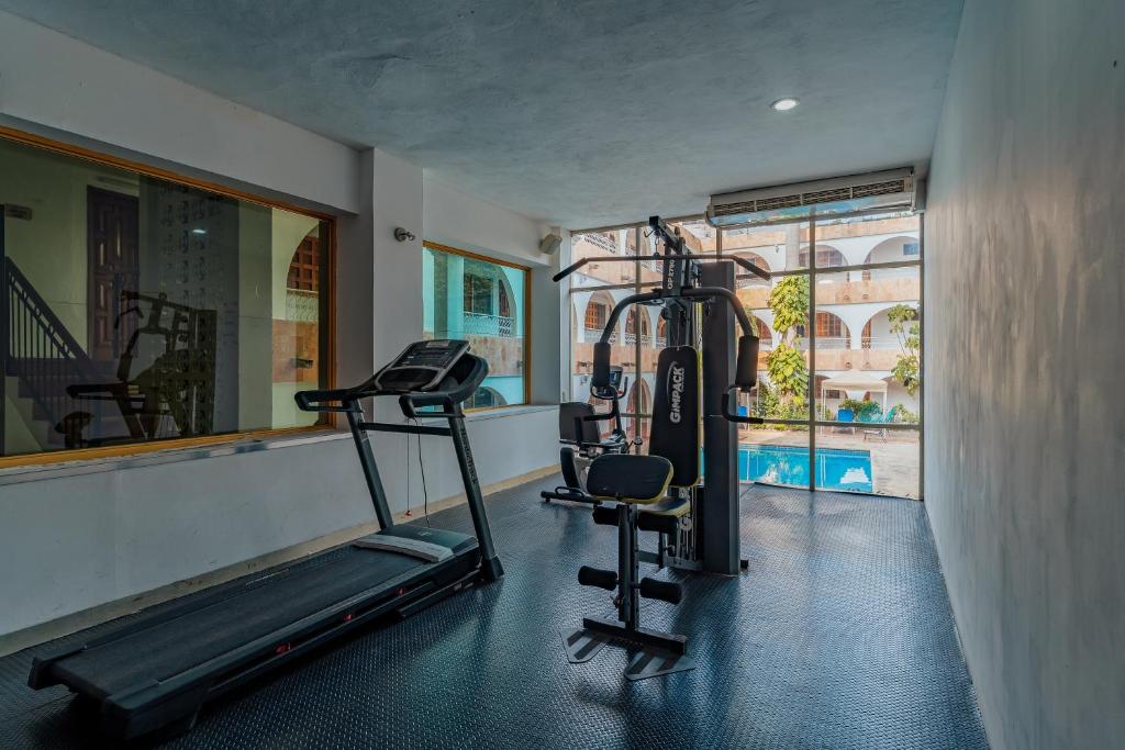 Fitness centrum a/nebo fitness zařízení v ubytování Hotel Maya Yucatan