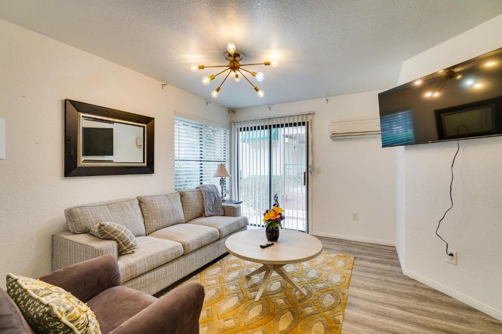 Vacation Rental Near Las Vegas Strip with Pool!, Las Vegas (updated