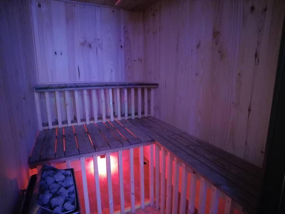 Posteľ alebo postele v izbe v ubytovaní Le Jardin d'Eden -Appartement de charme avec Sauna, Hammam, spa