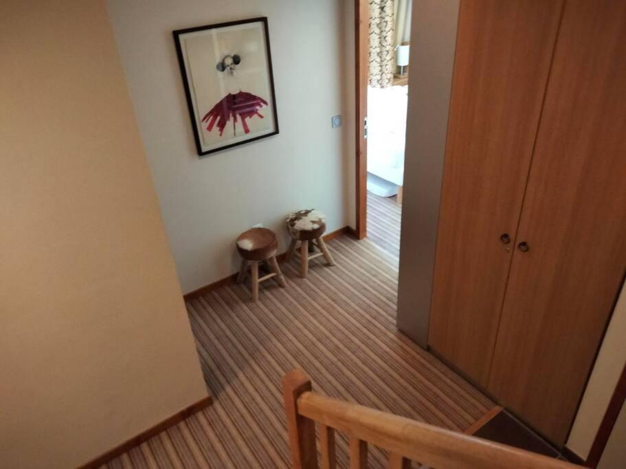 Fotografia z galérie ubytovania Confort et espace pour cet appartement Duplex de 100 m2 avec Grand Sejour expose Sud avec Cheminee, 4 chambres , Acces Direct aux Pistes de Ski et au Golf dans la residence Edenarc avec Piscine, Jacuzzi et Spa v destinácii Bourg-Saint-Maurice