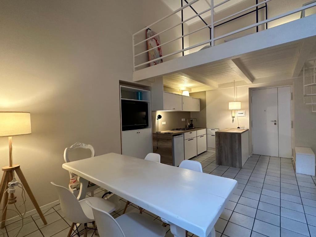 Vicool Apartments - Centro storico Napoli - Duplex Apartment
