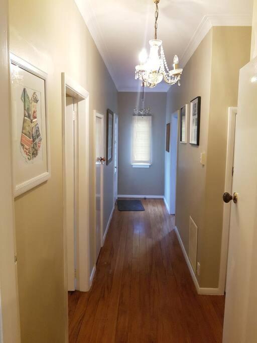 Redwoods Character Cottage & Studio - Resim 24