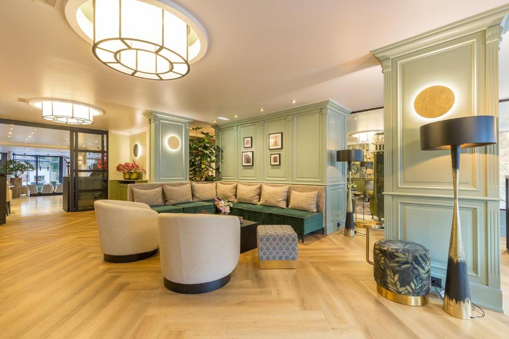 Posezení v ubytování Leonardo Hotel Antwerp The Plaza