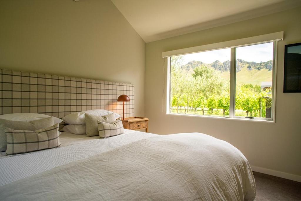 Craggy Range Luxury Vineyard Retreat - Resim 11