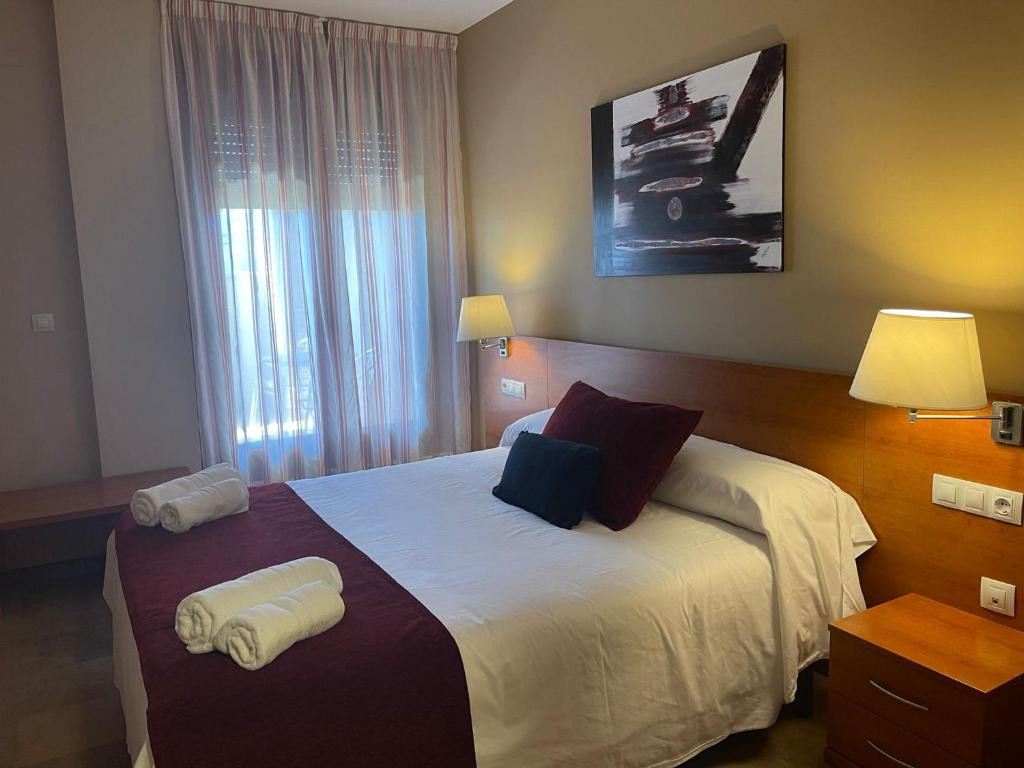 EL RINCON DE TOÑO - Double Room With Private Bathroom