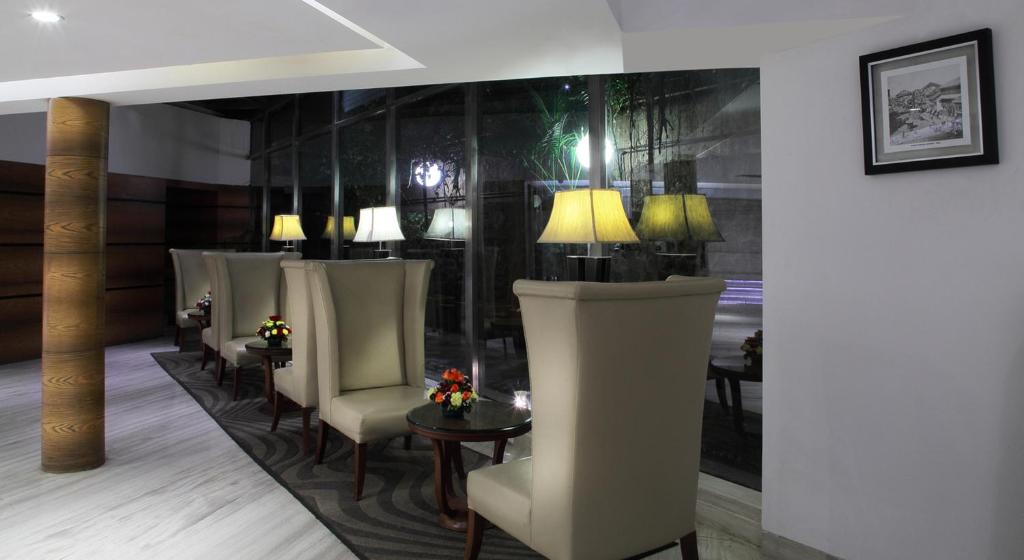 Posezení v ubytování Hiltop Hotel