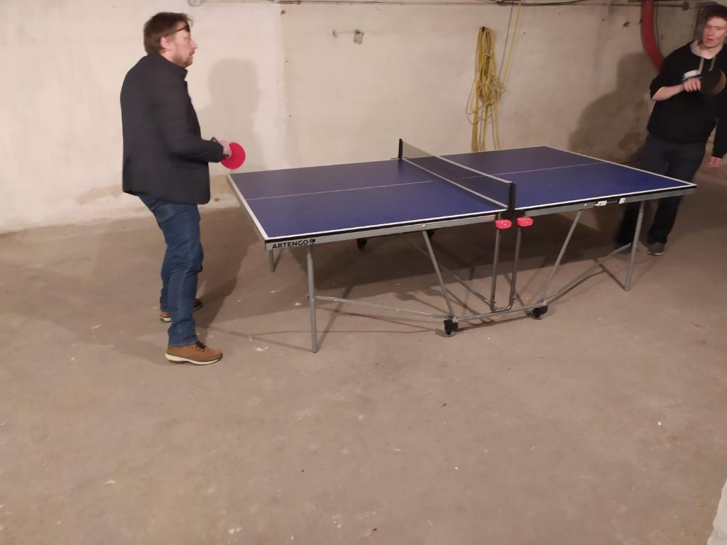 WINe and BEER club house cellar with ping pong, karaoke, board games, LAN party, bike lending service