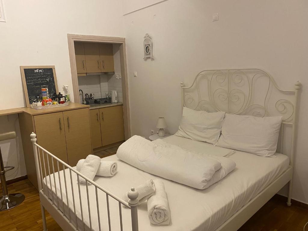 Posteľ alebo postele v izbe v ubytovaní Modern, ideally located studio apartment