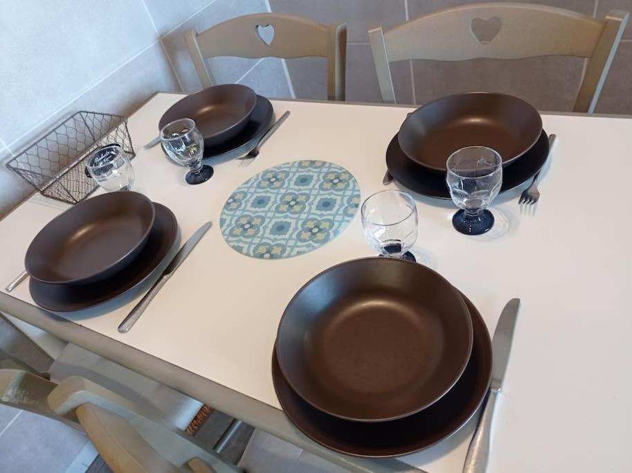 Zdjęcie z galerii obiektu Cap Esterel Studio climatisé vue mer partielle w mieście Agay - Saint Raphael