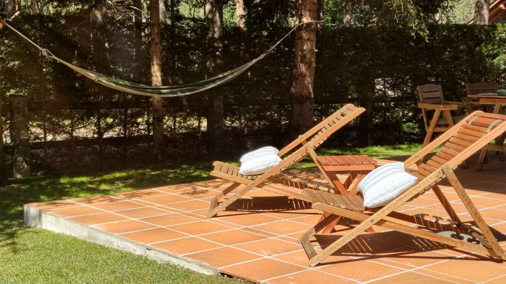 Vonkajšia záhrada v ubytovaní Casa MARAVILLA 8 pax. Deporte y relax exclusivo!