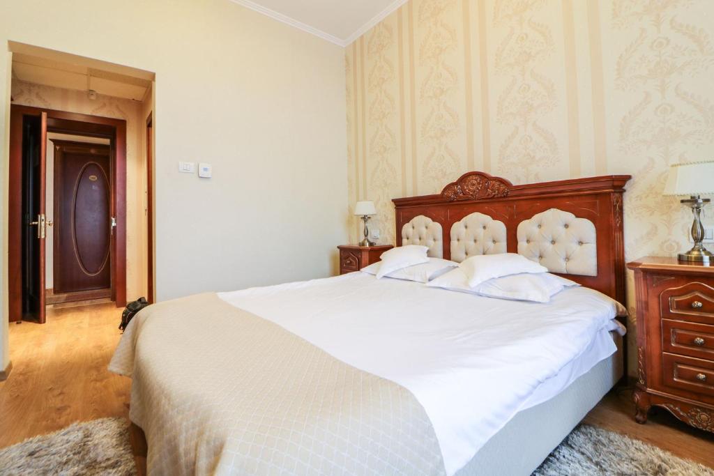 Astoria Grand Hotel - Resim 18