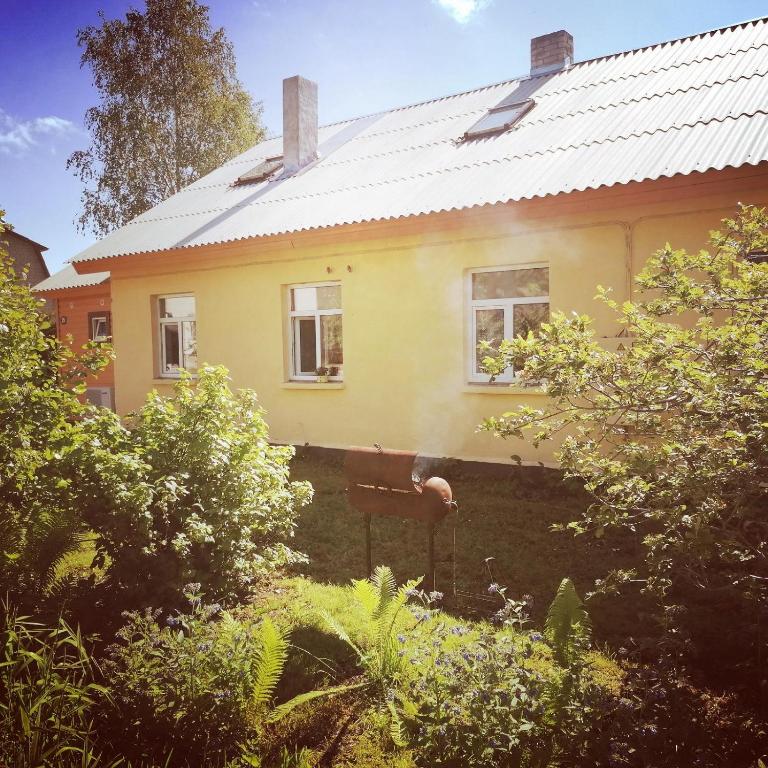 Zahrada ubytování Kärdla Retrovisiit Helmi