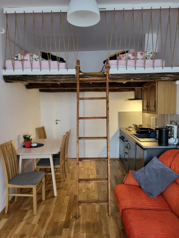Zdjęcie z galerii obiektu Apartament Obrońców Pokoju 6 w Opatowie