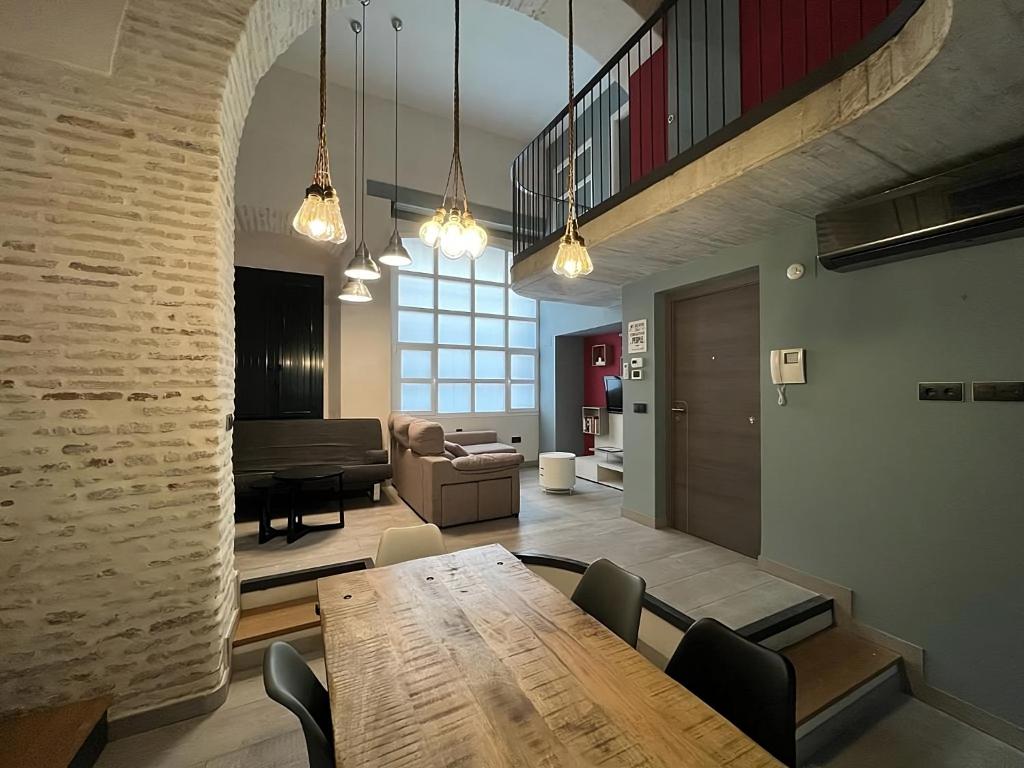 Apartamentos Living Sevilla Centro Maestranza - Three-Bedroom Apartment (8 Adults)