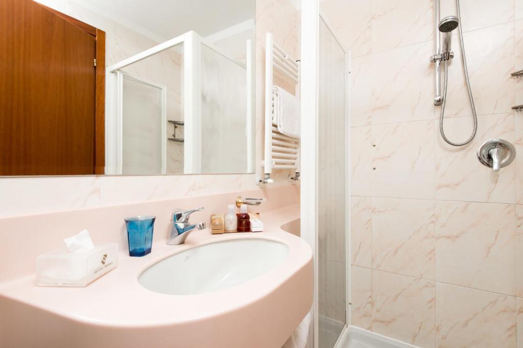 Hotel Berna - Resim 30