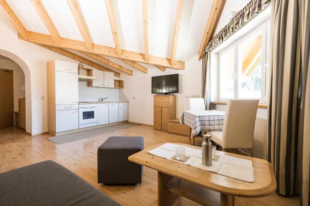 Kuchyň nebo kuchyňský kout v ubytování Hotel Waldheim