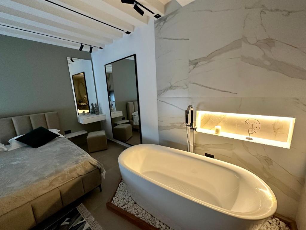 SEA VIEW SUITES Lungomare - Imazhi 9