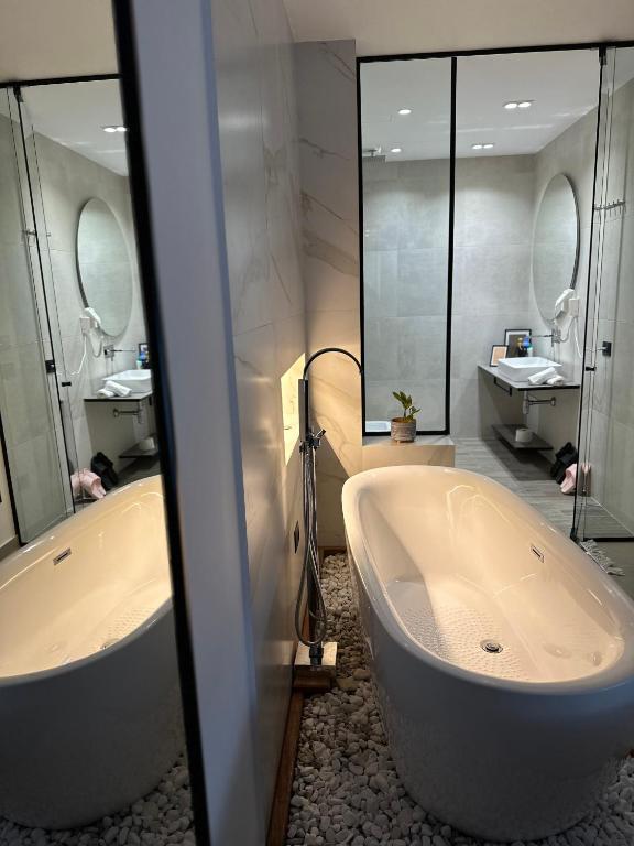 SEA VIEW SUITES Lungomare - Imazhi 8