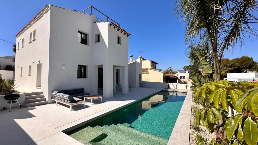 Villa Floris Moraira 500m from Sand Beach / Moraira, Moraira ...