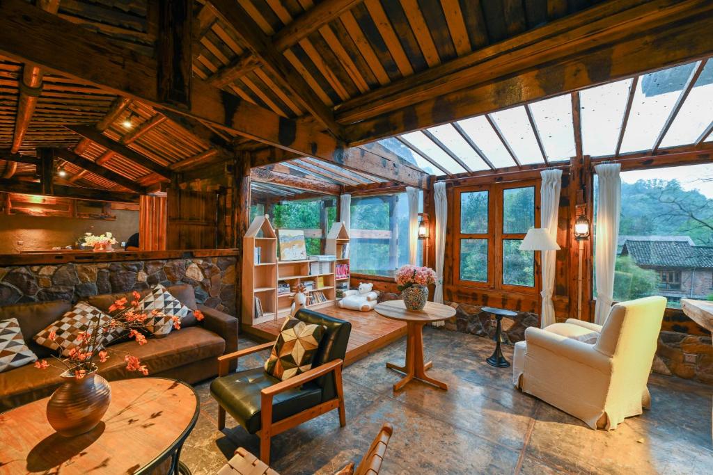 Posezení v ubytování No.5 Valley Lodge