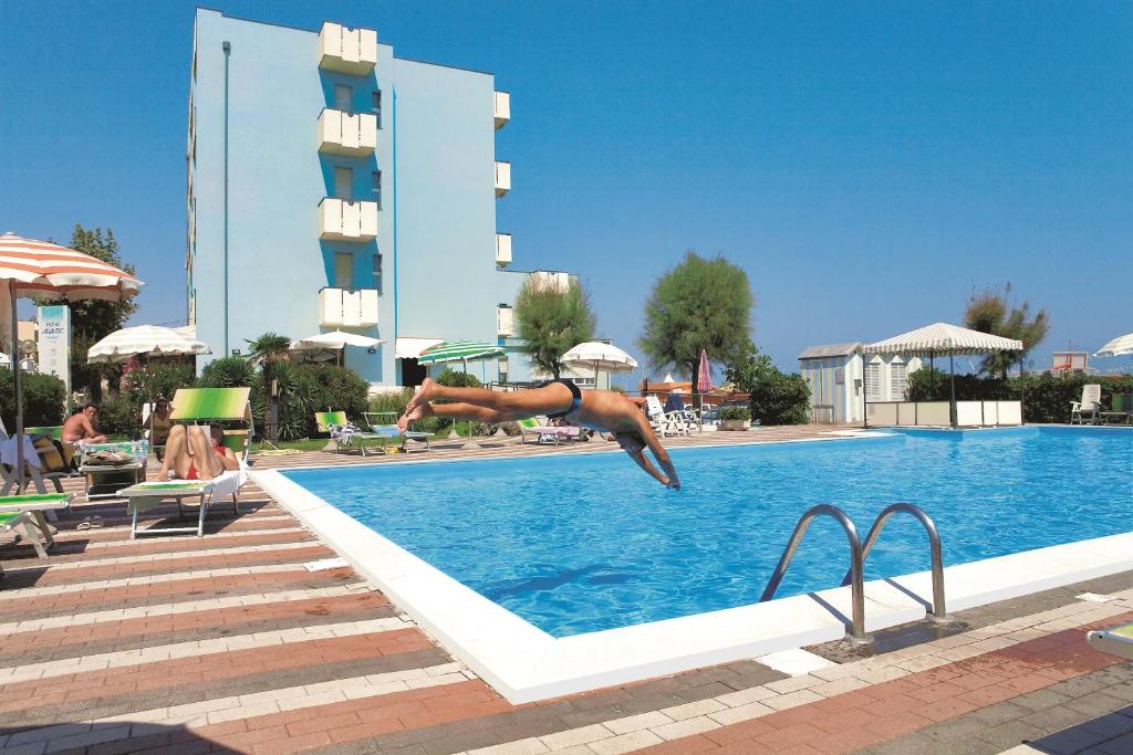 Bazén v ubytování Hotel Atlantic nebo v jeho okolí