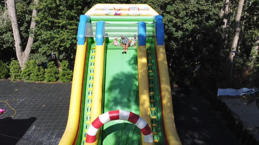 Herní místnost nebo prostor pro děti v ubytování AQUA HOUSE