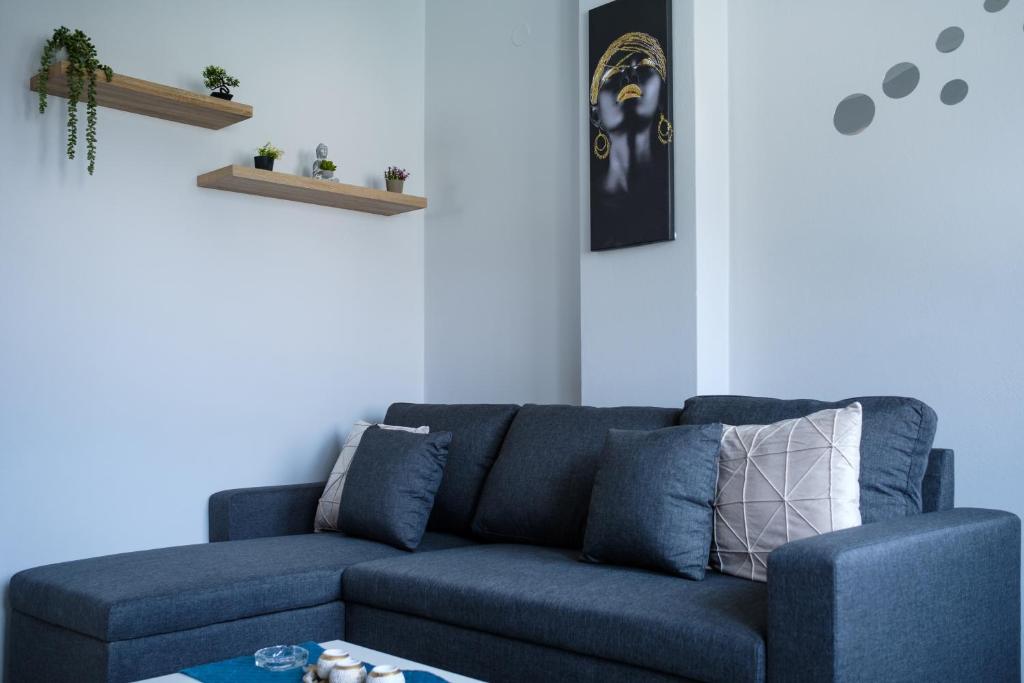 Гостиная зона в Akis Villa Studios & Apartment with Pool by Hotelius