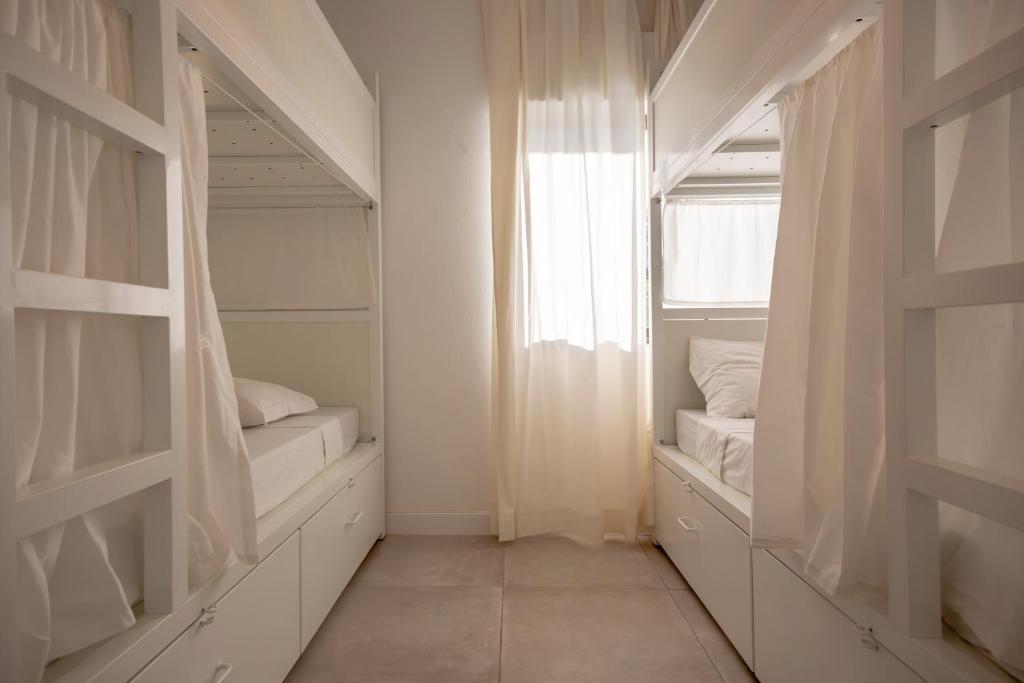 Sun Lovers Hostel - 15