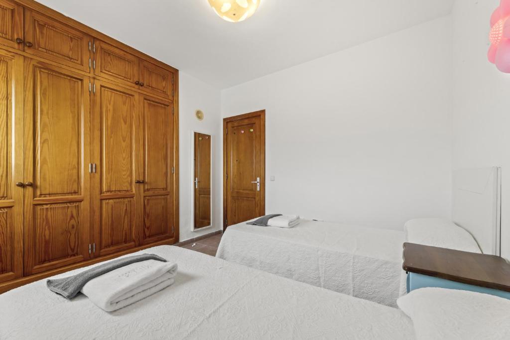 Postel nebo postele na pokoji v ubytování Villa Flora - VipVipVillas