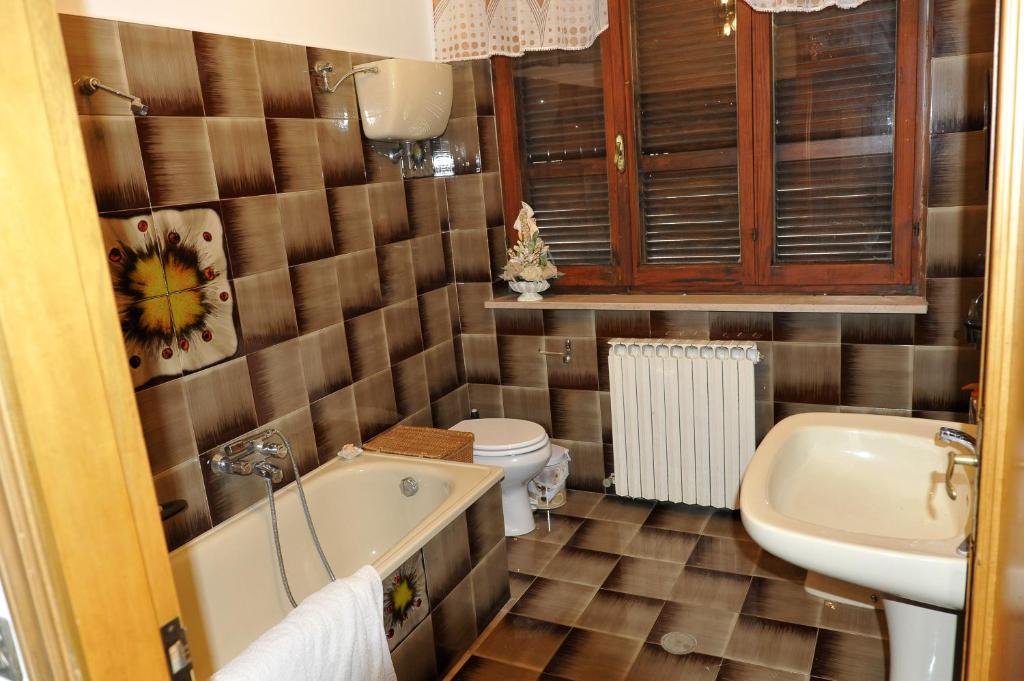 Zdjęcie z galerii obiektu Aleanna Appartamenti w mieście Nocera Umbra