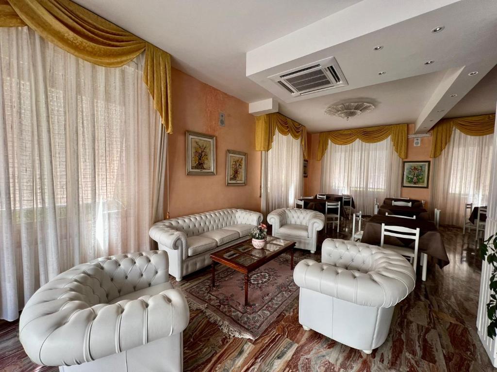 Posezení v ubytování Hotel Marvin