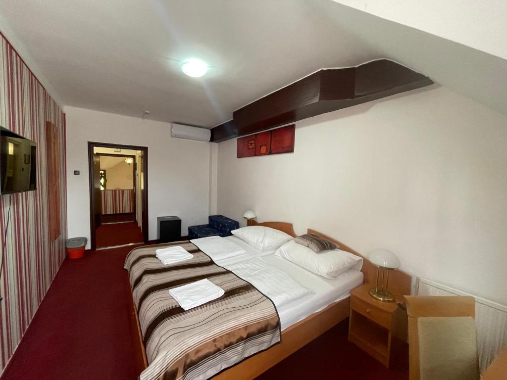 Hotel Minaret&Étterem - Resim 43