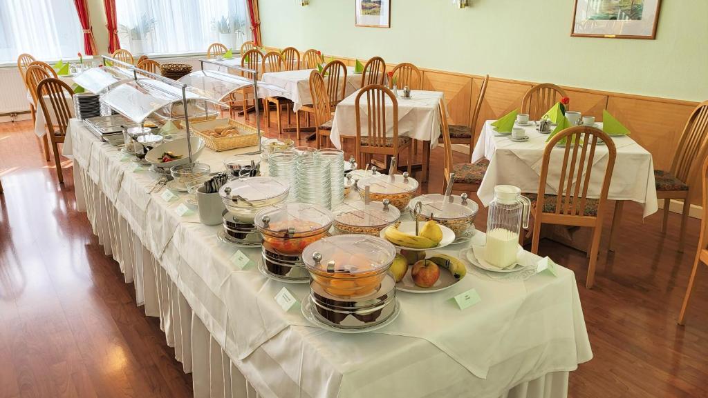 Jídlo v hotelu nebo okolí