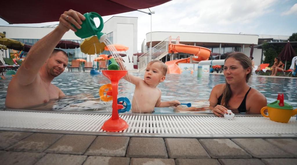Hosté ubytování Hotel Sonnenpark & Therme included - auch am An- & Abreisetag!