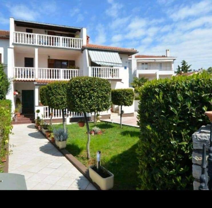 Tony apartments