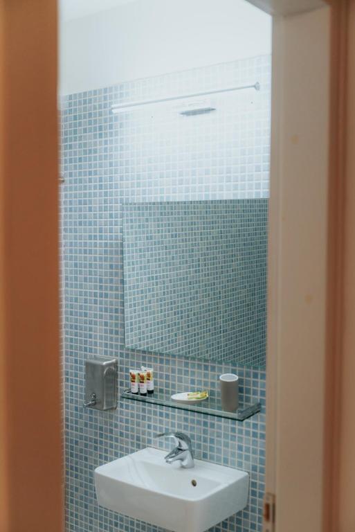 1909 Guesthouse - 11