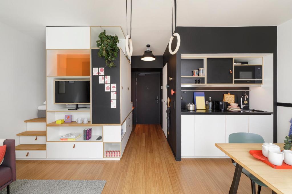 Zoku Paris - 1